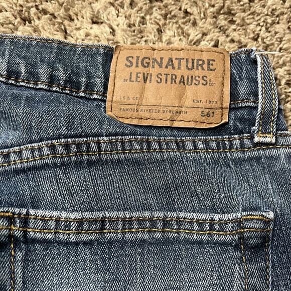 Levi's Signature S61 Relaxed Straight Leg Jeans Men's 36x30 Blue Distressed - Picture 2 of 9